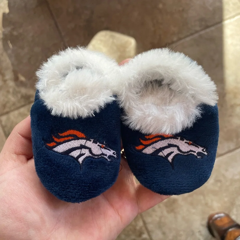 Denver Broncos Baby Slippers - Picture 1 of 3